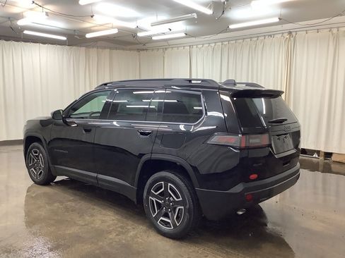 New 2026 Jeep Cherokee Laredo AWD/4WD image 9