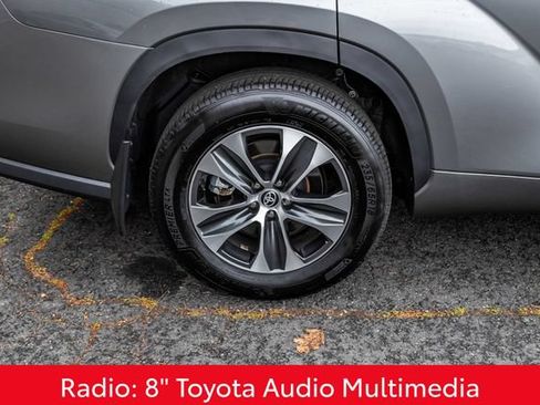 Certified 2025 Toyota Highlander XLE AWD/4WD image 7