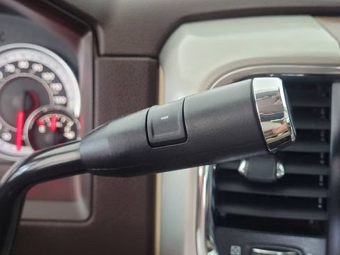 Used 2018 RAM 2500 Laramie w/ Convenience Group AWD/4WD image 19