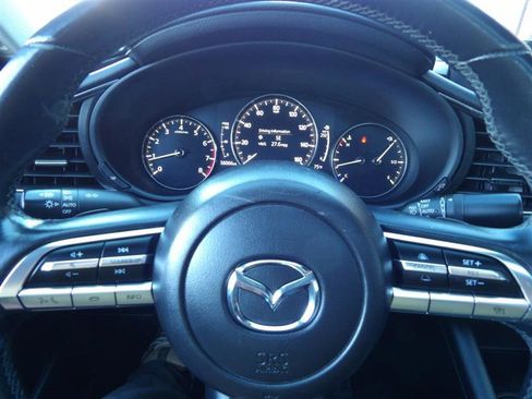 Used 2022 MAZDA MAZDA3 s image 19