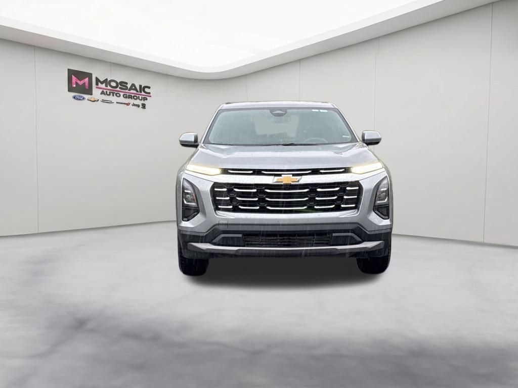 Used 2026 Chevrolet Equinox LT AWD/4WD image 3