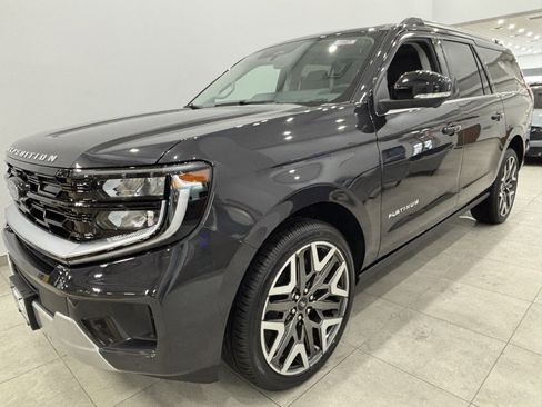 New 2026 Ford Expedition Max Platinum image 2