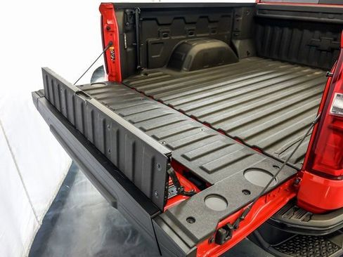 Certified 2024 Chevrolet Silverado 1500 LT Trail Boss w/ Convenience Package II image 30