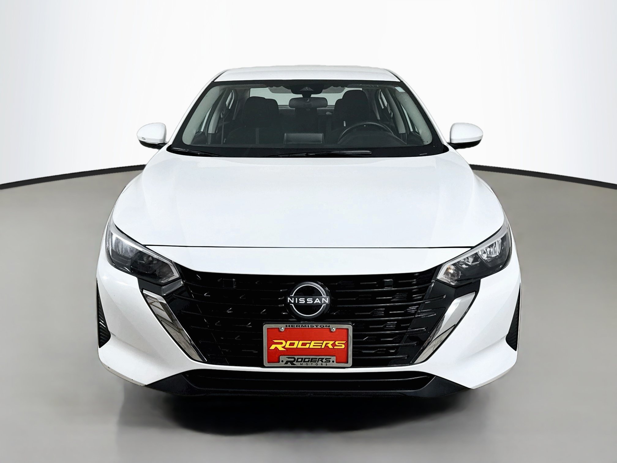 Used 2024 Nissan Sentra SV FWD image 2