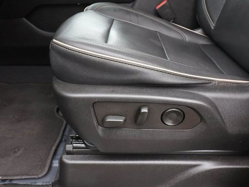 Used 2022 GMC Yukon SLT w/ SLT Premium Package image 51