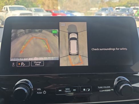 Used 2022 INFINITI QX80 Luxe w/ Cargo Package image 15