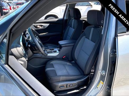 Used 2024 Chevrolet Blazer LT w/ Convenience Package FWD image 21