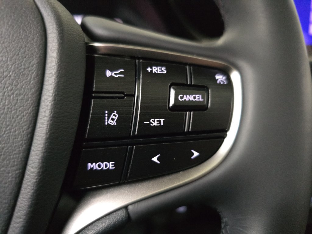 Certified 2023 Lexus ES 250 w/ Premium Package AWD/4WD image 20