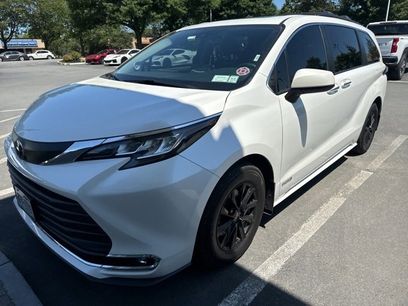 Used 2021 Toyota Sienna XLE w/ XLE Plus Package