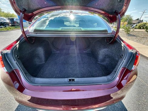Used 2016 Chrysler 200 Limited w/ Convenience Group FWD image 18