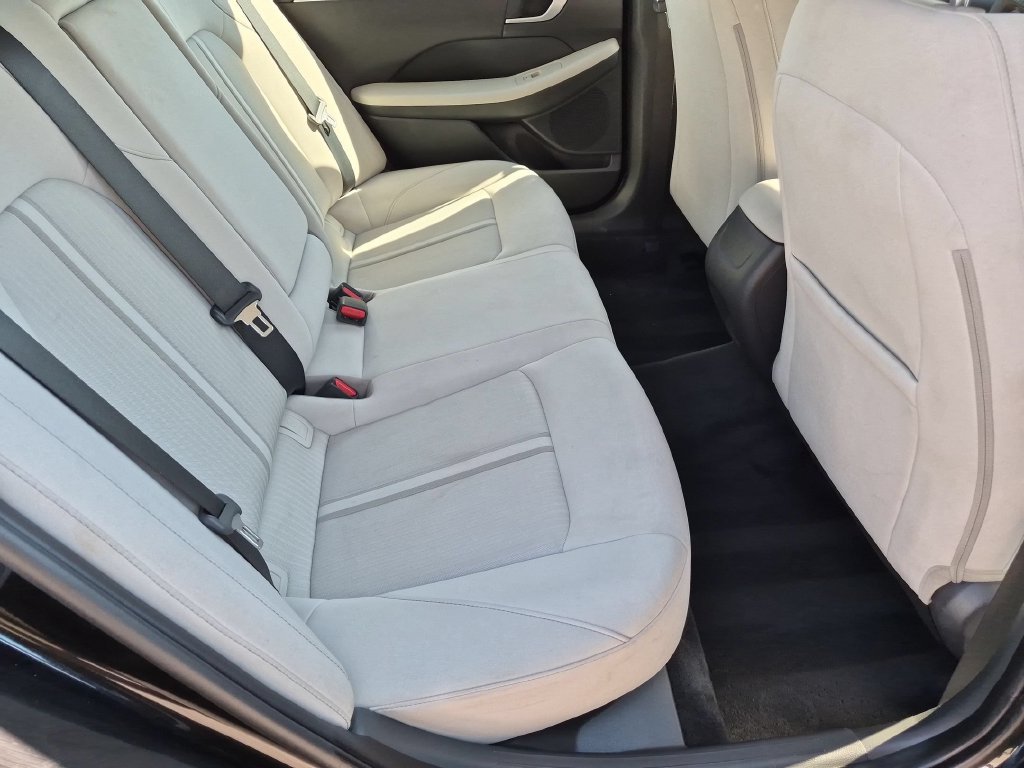 Used 2025 Hyundai Sonata SEL FWD image 29