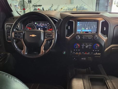 Used 2021 Chevrolet Silverado 1500 High Country w/ Technology Package AWD/4WD image 14