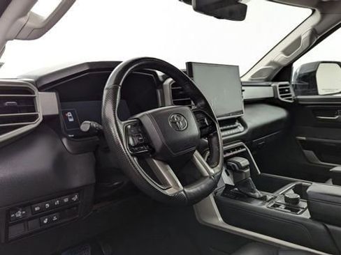 Used 2024 Toyota Tundra Limited AWD/4WD image 12