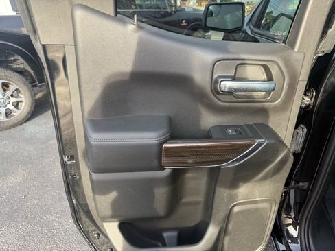 Used 2022 Chevrolet Silverado 1500 RST w/ Redline Edition image 12