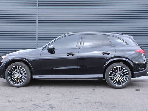 Used 2024 Mercedes-Benz GLC 300 4MATIC image 8