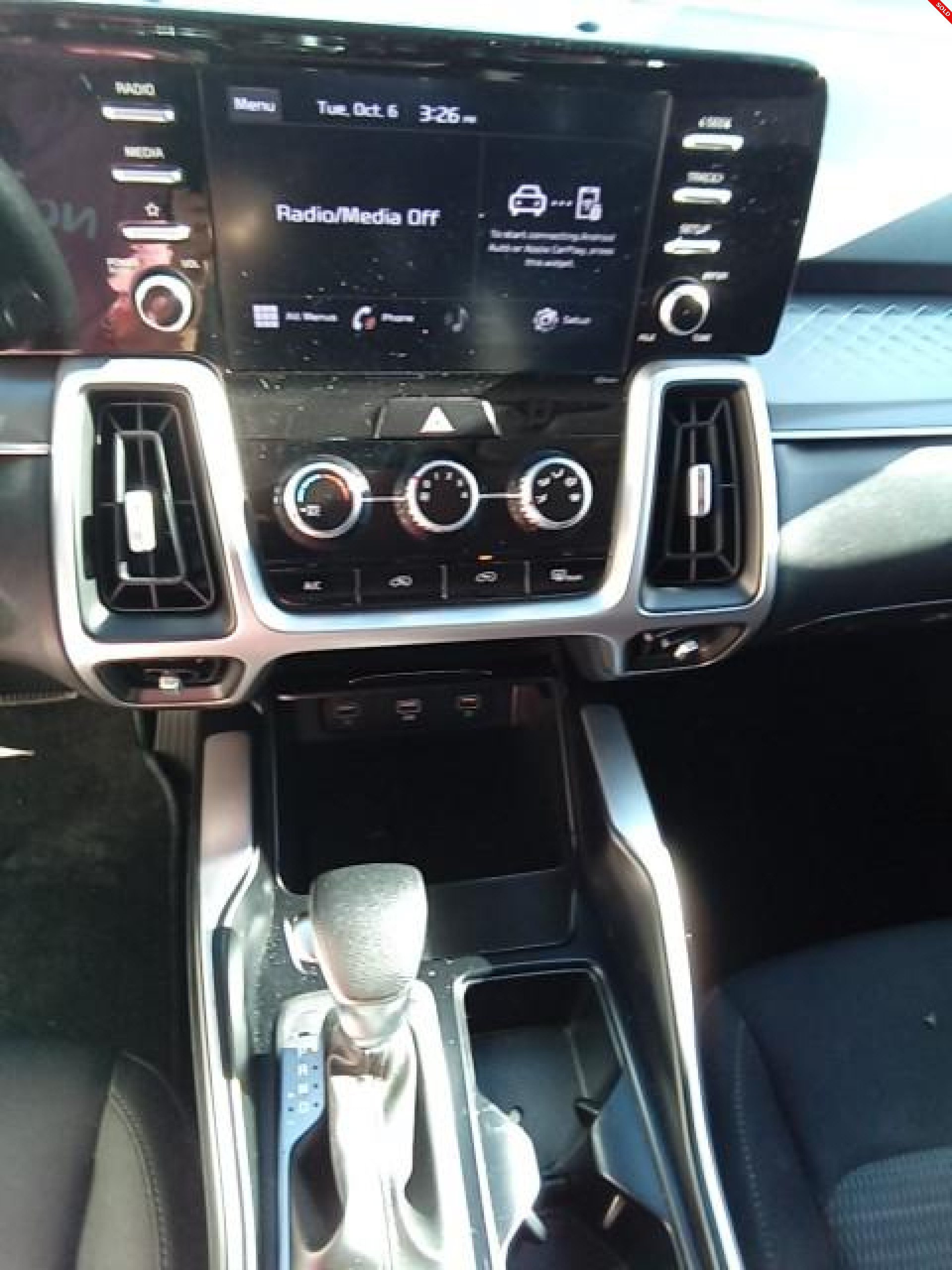 Used 2021 Kia Sorento LX AWD/4WD image 7