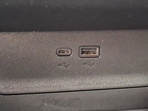 Used 2026 Chevrolet Equinox LT FWD image 25