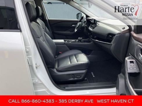 Certified 2023 Nissan Rogue SL w/ SL Premium Package AWD/4WD image 21