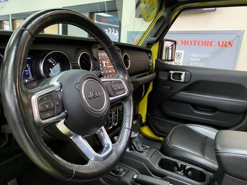 Used 2022 Jeep Wrangler Unlimited Sahara w/ Cold Weather Group image 7