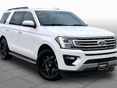 Used 2019 Ford Expedition XLT w/ Equipment Group 202A RWD image 3
