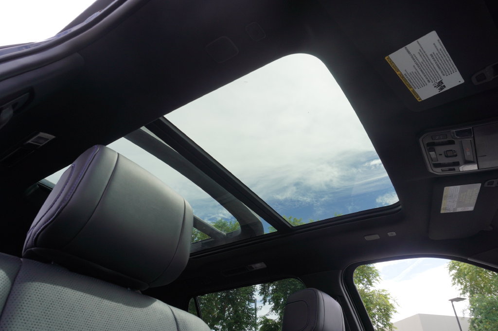 Used 2023 Toyota Sequoia Platinum AWD/4WD image 14