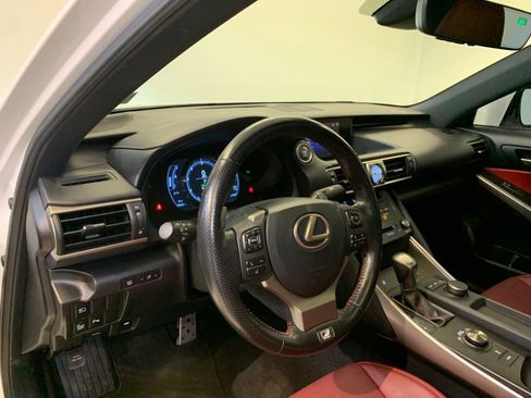 Used 2020 Lexus IS 350 F Sport w/ F Sport Package AWD/4WD image 15