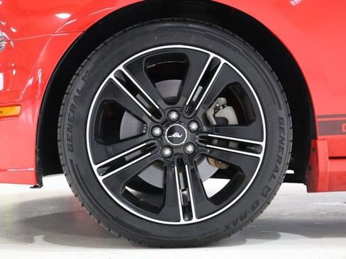 Used 2014 Ford Mustang GT Premium w/ Equipment Group 402A RWD image 9