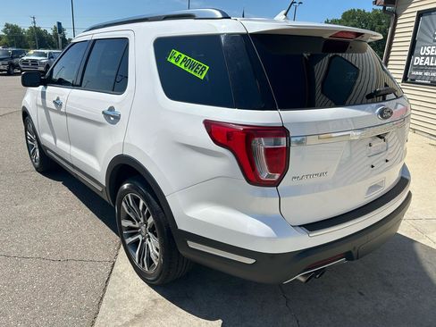 Used 2018 Ford Explorer Platinum AWD/4WD image 7