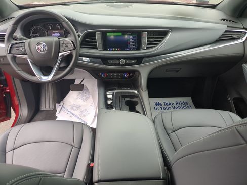 Used 2023 Buick Enclave Essence w/ Experience Buick Package FWD image 19