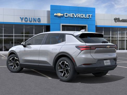 New 2026 Chevrolet Equinox EV LT image 3