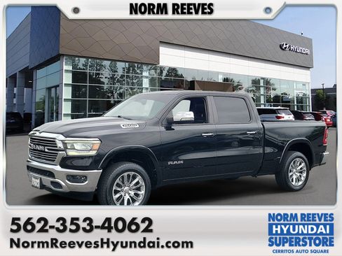 Used 2019 RAM 1500 Laramie AWD/4WD image 1