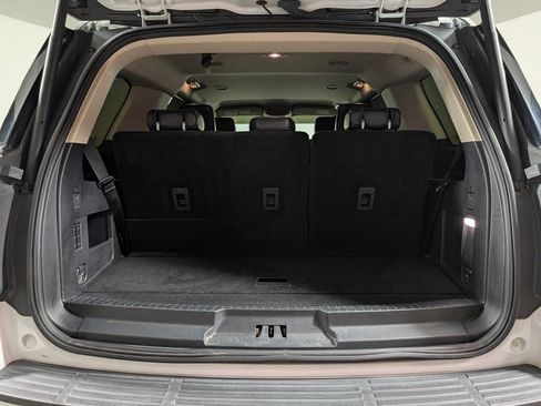 Used 2023 Ford Expedition XLT AWD/4WD image 7