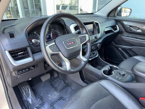 Used 2022 GMC Terrain SLT FWD image 15