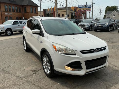 Used 2014 Ford Escape Titanium FWD image 2