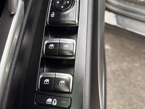 Certified 2022 Kia Telluride S image 14