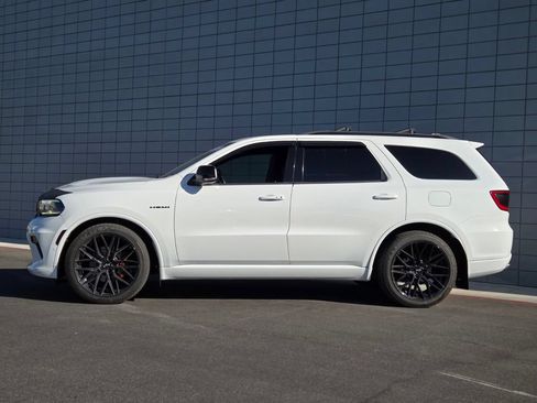 Used 2021 Dodge Durango R/T w/ Technology Group AWD/4WD image 2