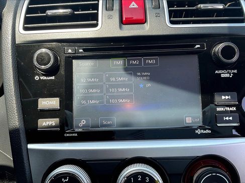 Used 2015 Subaru Crosstrek 2.0i Premium image 28