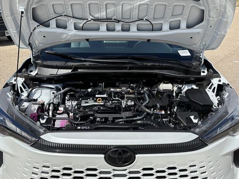 Used 2026 Toyota Corolla Cross AWD Hybrid image 4