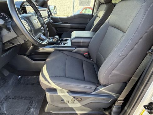 Certified 2022 Ford F150 XLT w/ Equipment Group 302A High image 13