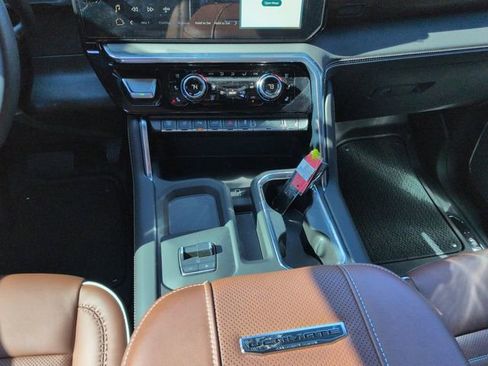 Used 2025 GMC Sierra 2500 Denali Ultimate w/ Max Trailering Package image 23