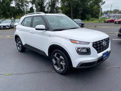 Certified 2023 Hyundai Venue SEL w/ Cargo Package