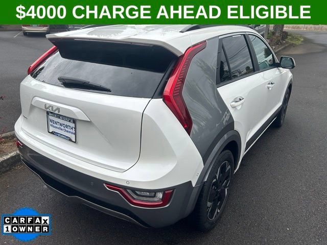 Used 2024 Kia Niro Wave w/ Wave Preserve Package FWD image 6