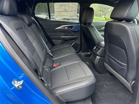 New 2026 Chevrolet Equinox EV LT image 12