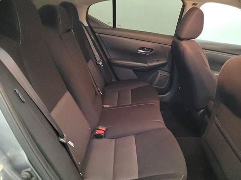 Used 2021 Nissan Sentra SV FWD image 19