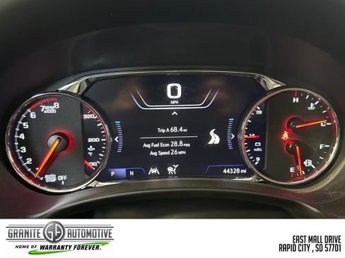 Used 2024 GMC Terrain Denali w/ Denali Premium Package AWD/4WD image 15