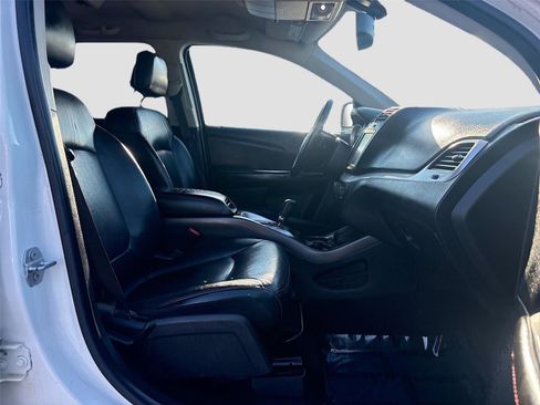 Used 2018 Dodge Journey GT w/ Driver Convenience Group image 30