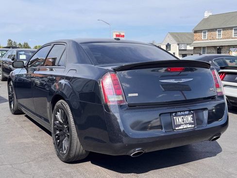 Used 2013 Chrysler 300 C RWD image 6