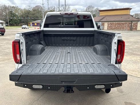 Used 2023 GMC Sierra 2500 AT4 w/ AT4 Preferred Package image 11
