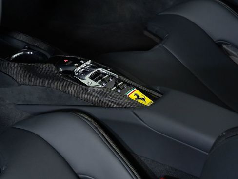 Used 2025 Ferrari 296 GTS image 39