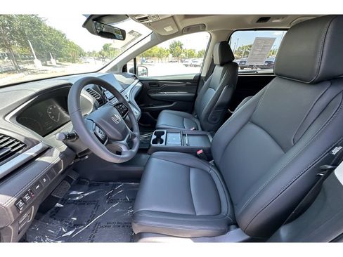 Certified 2026 Honda Odyssey EX-L image 10